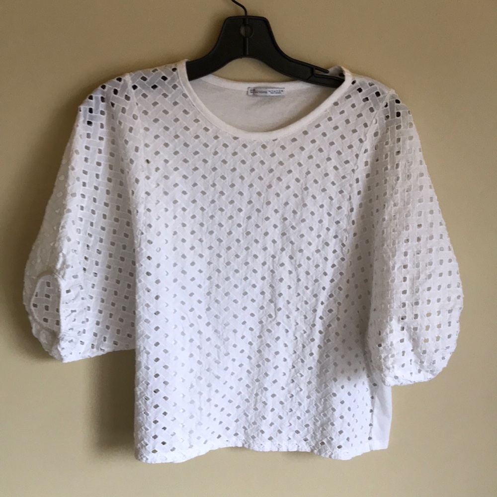 Zara eyelet bubble sleeve tee size S